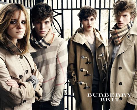 burberry prorsum women's jacket ad 2009|Burberry Prorsum Fall 2009 RTW Milan .